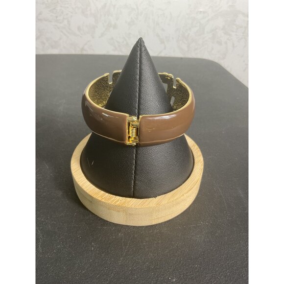 Vintage Carolina Herrera Brown Enamel Gold Tone Clamper Bracelet - Picture 4 of 4